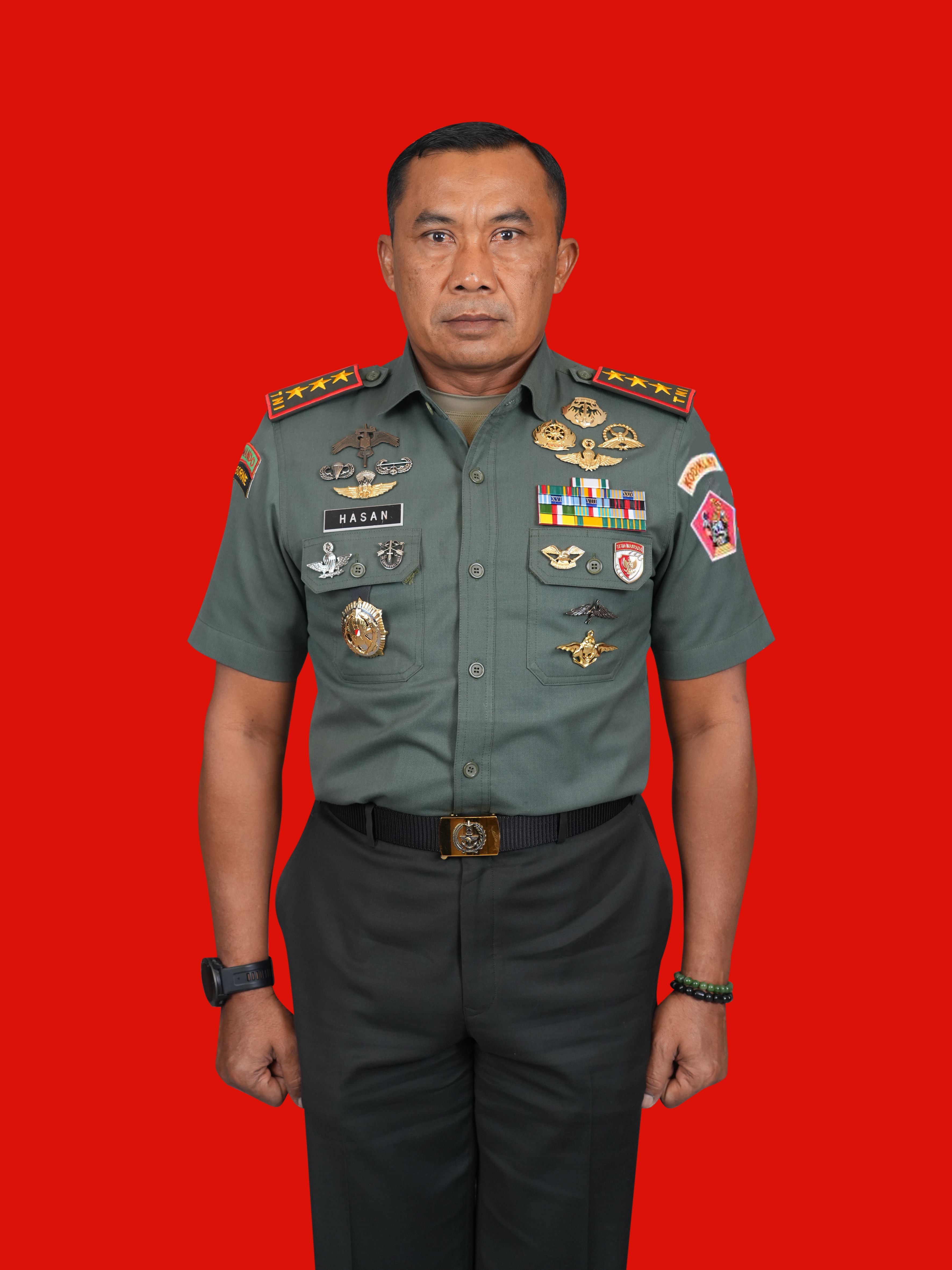 Foto LETJEN TNI M. HASAN